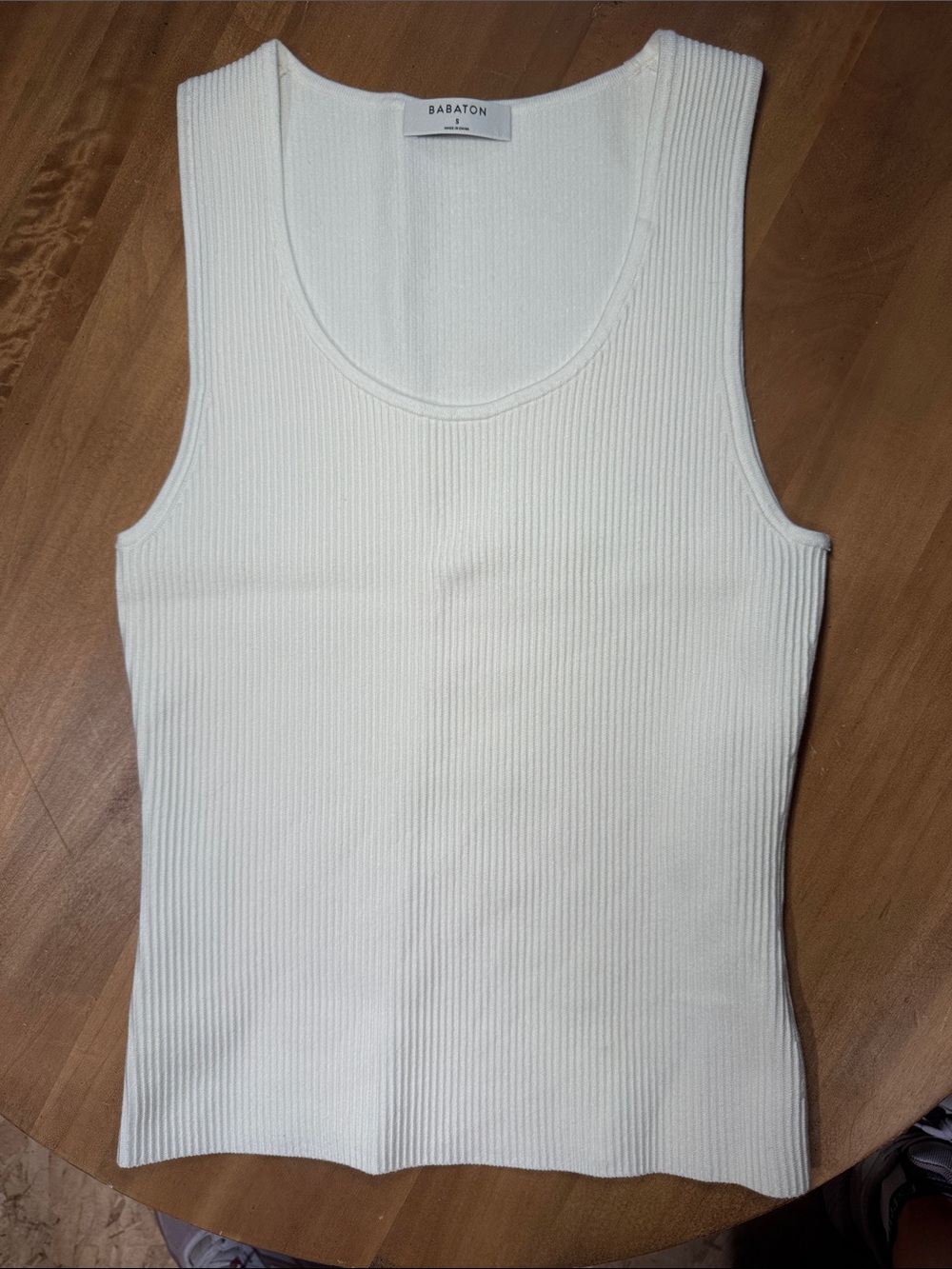 Babaton White Ribbed Scoop Tank